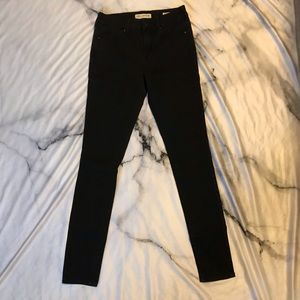 Black bullhead jeans